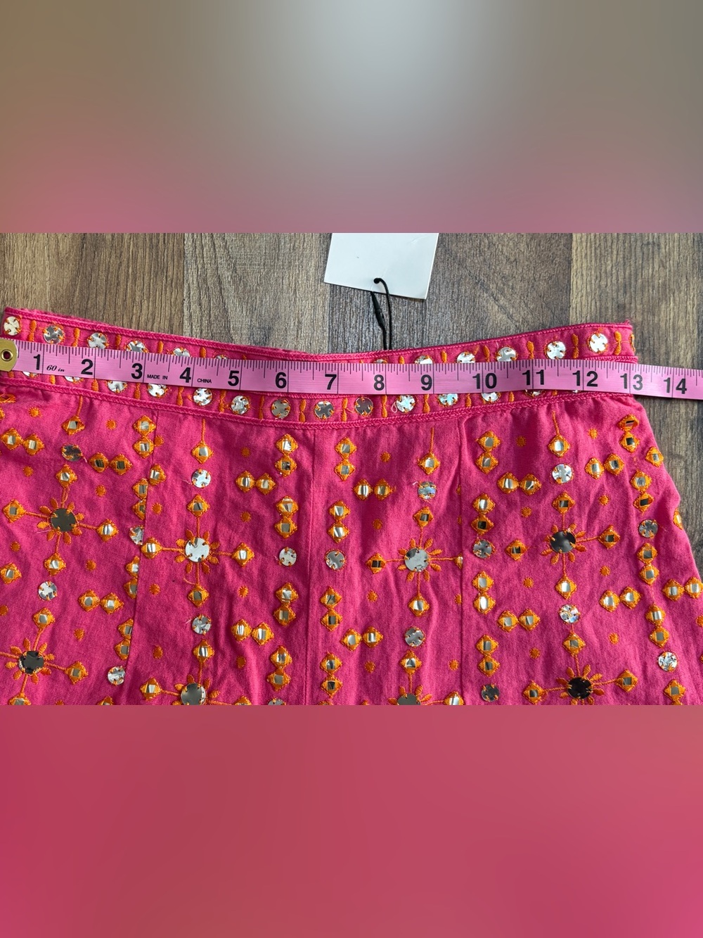 Zara Fuchsia Embellished High-Waist Shorts with Orange Accents - Picture 7 of 10